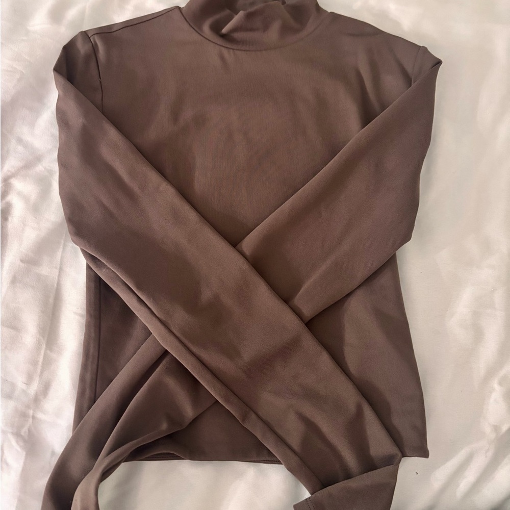 Babaton Brown Fitted Ribbed Long Sleeve Top